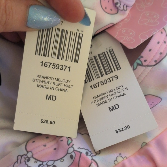 Hot Topic Pink Ruffle Bikini Set - Picture 4 of 6